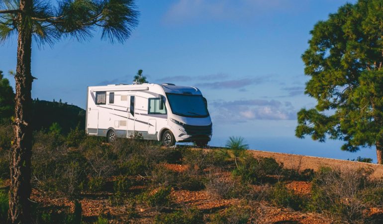 Comment les camping-cars intégraux d’occasion offrent liberté et flexibilité ?